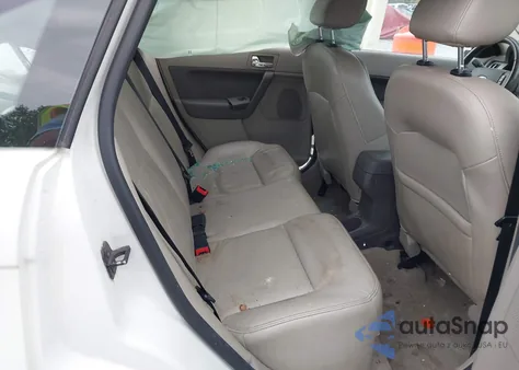 2010 Ford Focus Sel z USA, uszkodzony, nr VIN 1FAHP3HN1AW170467